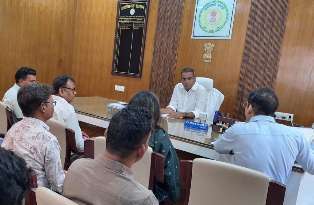 नहर मरम्मत में गुणवत्ताविहीन कार्य नहीं होना चाहिए : कलेक्टर डॉ संजय कन्नौजे कलेक्टर ने जल संसाधन अधिकारियों के साथ बैठक किया….