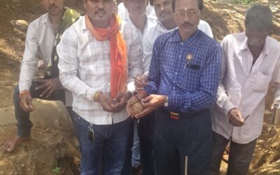 ग्राम पंचायत सांकरा में विकास कार्यों की नई शुरुआत. सरपंच रवि सिंगौर ने नाली निर्माण कार्य का भूमि पूजन कर किया कार्य का शुभारंभ
